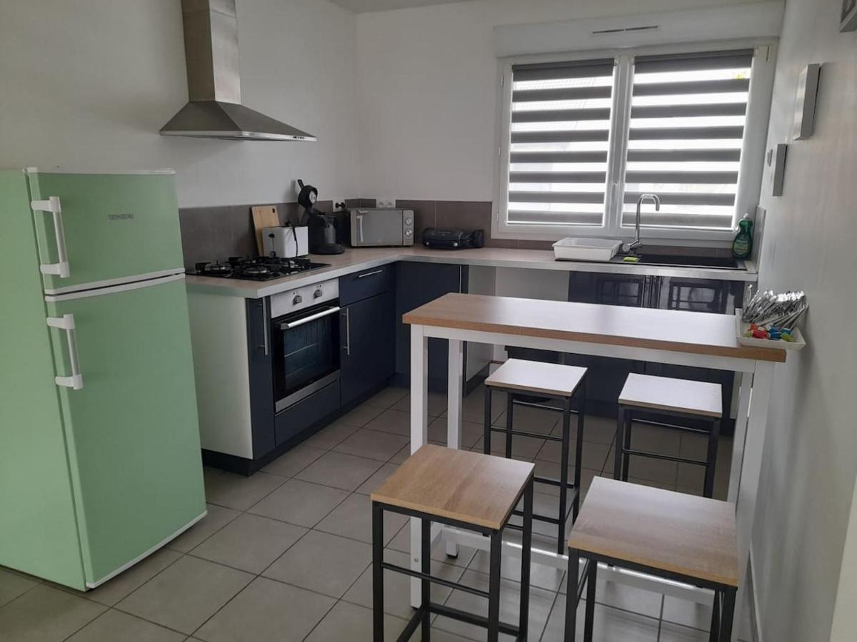Logement De 100M2 Avec Terrasse Wardrecques Exterior photo